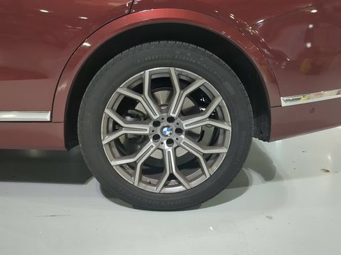 Certified 2024 BMW X7 xDrive40i w/ Executive Package AWD/4WD image 6