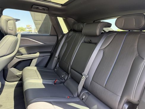 Used 2024 Cadillac Lyriq Sport RWD image 35