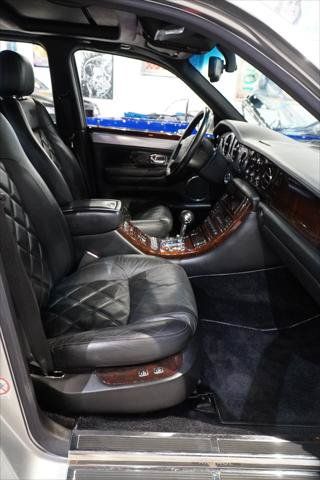 Used 2004 Bentley Arnage T RWD image 28