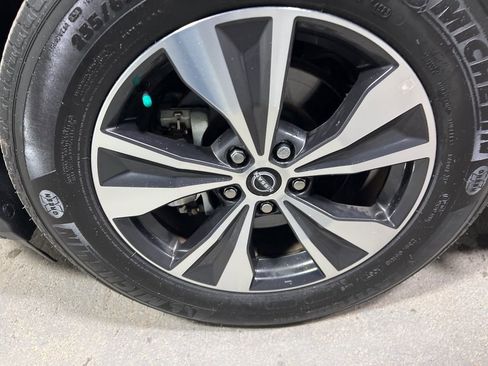 Used 2024 Nissan Murano SV image 37