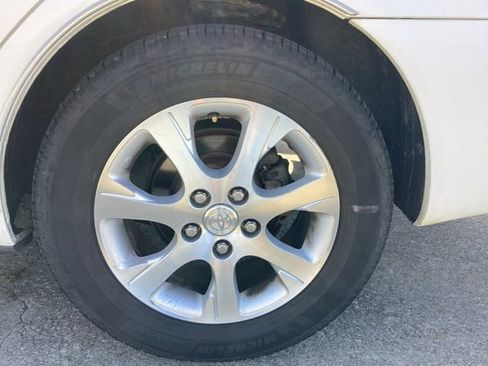 Used 2005 Toyota Camry LE FWD image 6
