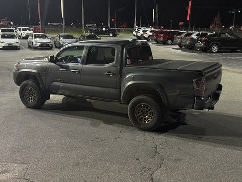 Used 2023 Toyota Tacoma 4x4 Double Cab image 4