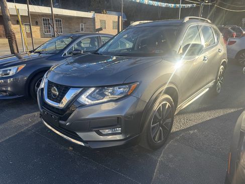 Used 2019 Nissan Rogue SL image 1