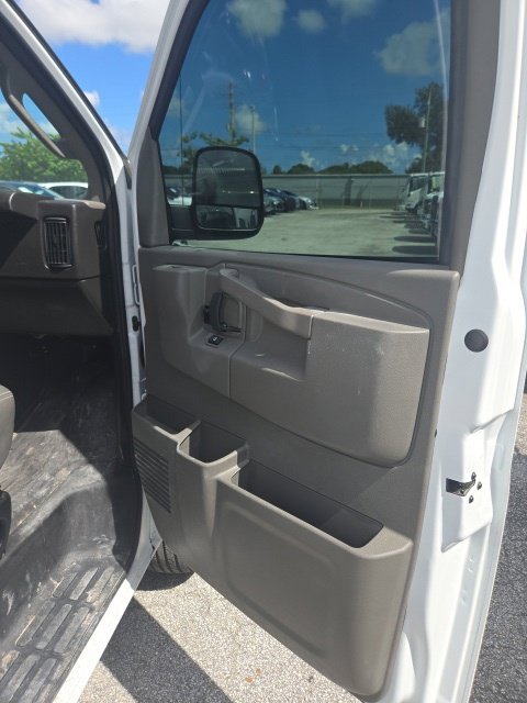 Used 2025 Chevrolet Express 2500 w/ Driver Convenience Package RWD image 19