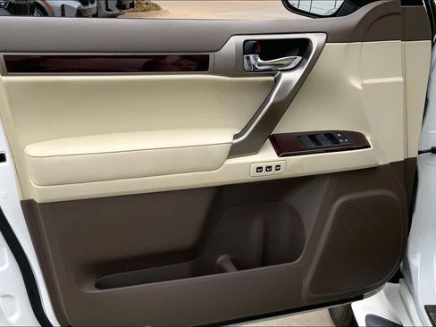 Used 2017 Lexus GX 460 Luxury image 20