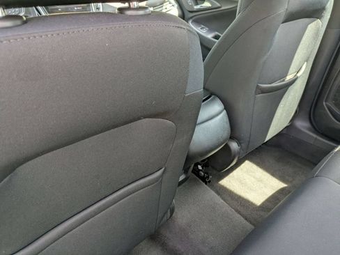 Used 2021 Chevrolet Malibu LS FWD image 27
