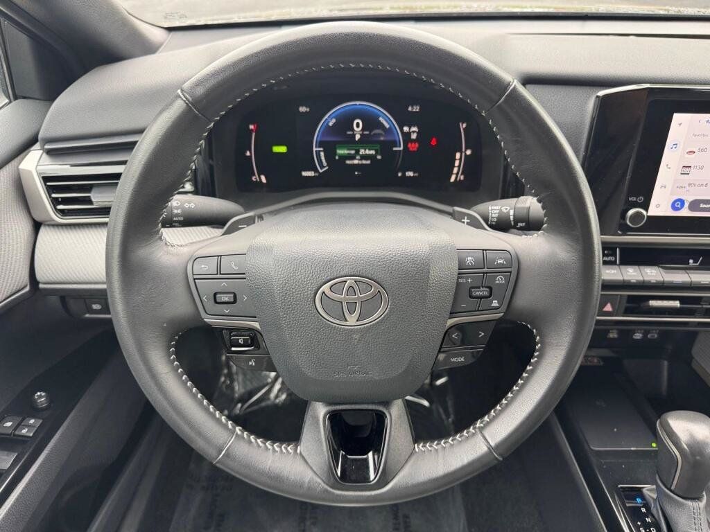 Certified 2026 Toyota Camry SE AWD/4WD image 8