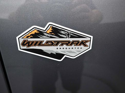 Used 2023 Ford Bronco Wildtrak AWD/4WD image 12