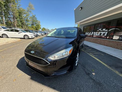 Used 2016 Ford Focus S image 1