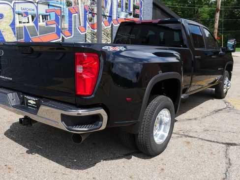 New 2026 Chevrolet Silverado 3500 W/T AWD/4WD image 32