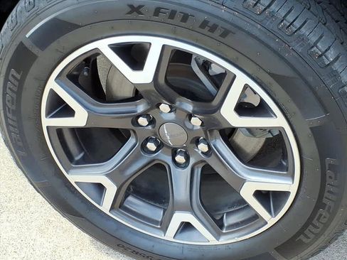 Used 2024 Jeep Wagoneer L Series III w/ Flexible Seating Group image 28