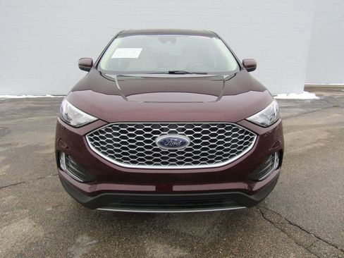 Used 2024 Ford Edge SEL w/ Convenience Package image 3