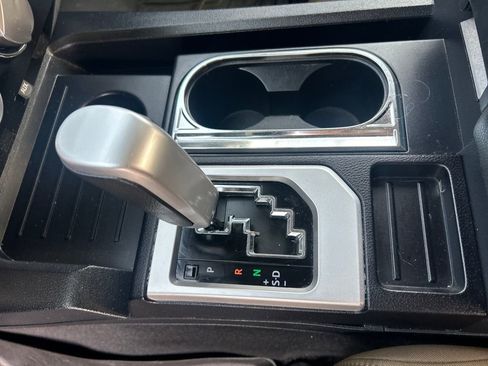 Used 2019 Toyota Tundra SR5 image 39