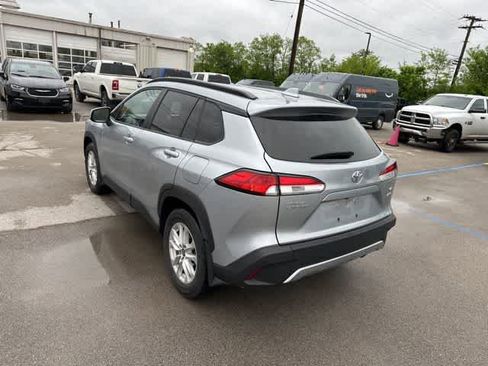 Used 2022 Toyota Corolla Cross LE AWD/4WD image 15