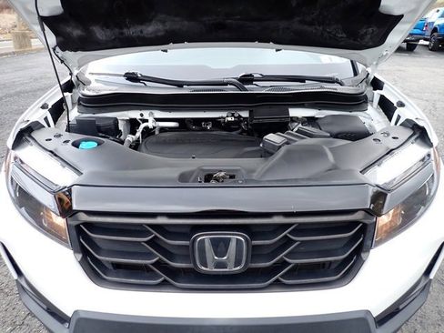 Used 2021 Honda Ridgeline Sport image 14