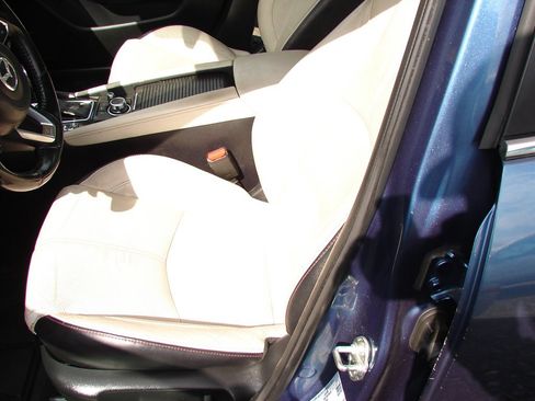 Used 2018 MAZDA MAZDA3 Grand Touring w/ Premium Equipment Package image 6