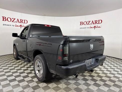 Used 2017 RAM 1500 Express RWD image 6