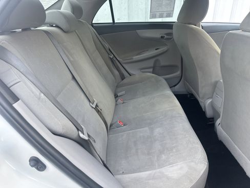 Used 2013 Toyota Corolla L image 10