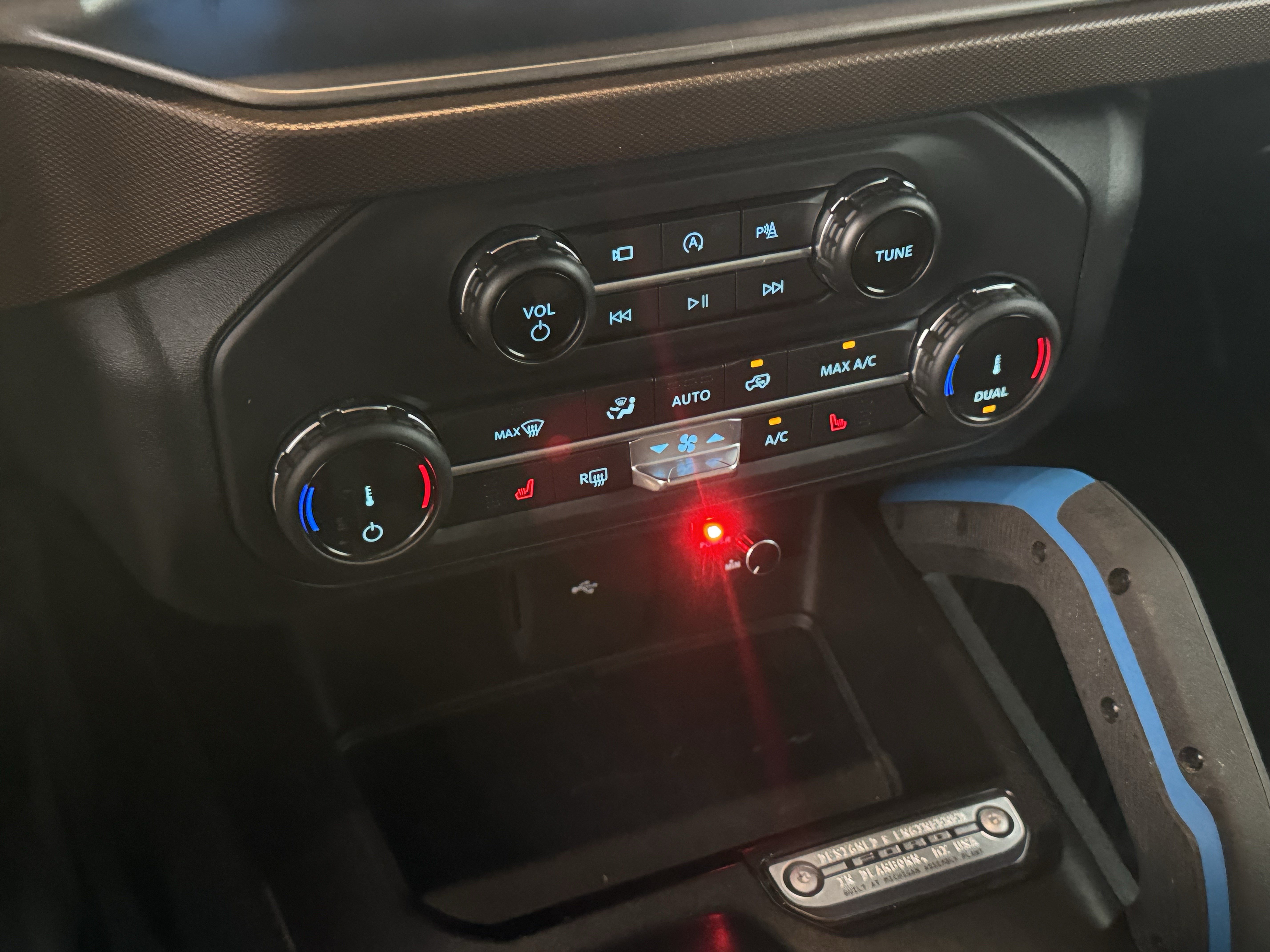 Used 2022 Ford Bronco Outer Banks AWD/4WD image 17