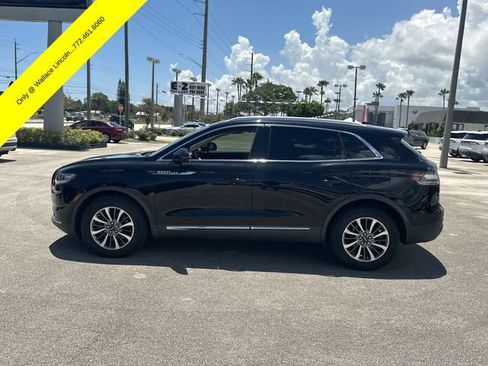 Certified 2022 Lincoln Nautilus FWD w/ Premium Package image 10