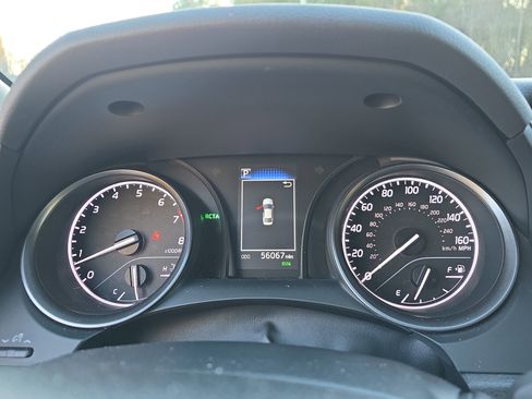 Used 2024 Toyota Camry SE image 18