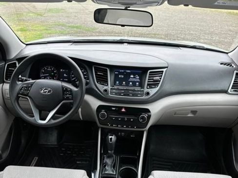 Used 2018 Hyundai Tucson SEL AWD/4WD image 25