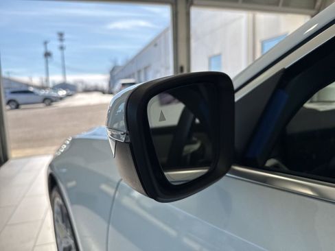 New 2026 BMW 330i xDrive Sedan w/ Convenience Package image 13