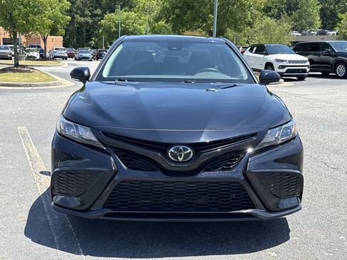 Used 2023 Toyota Camry SE FWD image 2