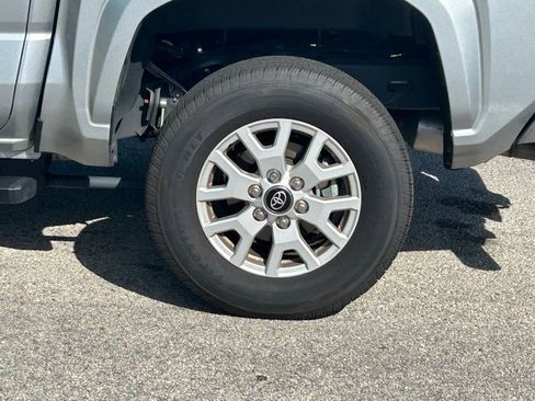 Used 2025 Toyota Tacoma SR5 RWD image 10
