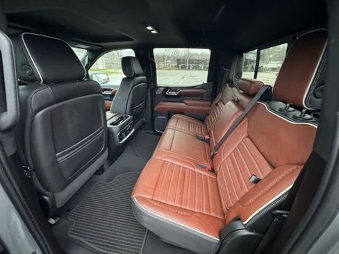 Used 2023 GMC Sierra 1500 Denali Ultimate image 16
