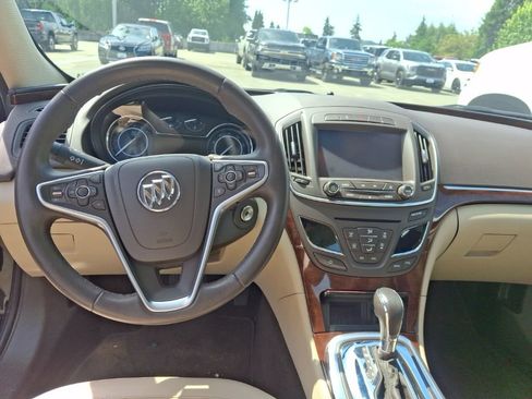 Used 2016 Buick Regal FWD image 12