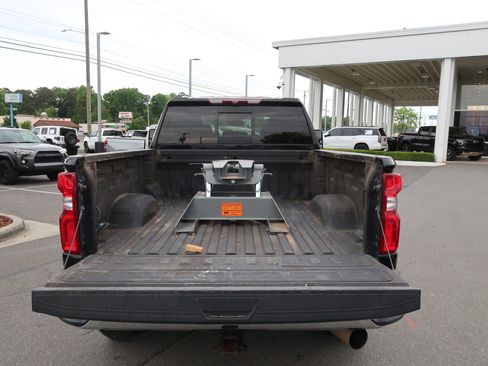 Used 2021 Chevrolet Silverado 2500 LTZ w/ LTZ Plus Package AWD/4WD image 38