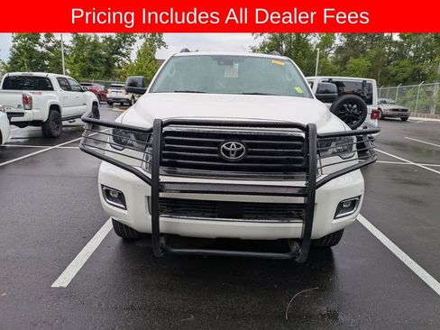 Used 2018 Toyota Sequoia TRD Sport RWD image 2