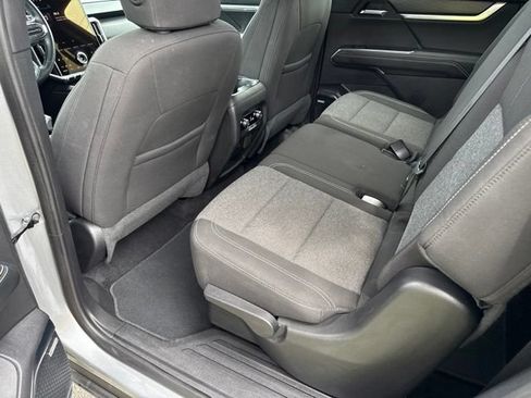 Used 2025 GMC Acadia Elevation FWD image 22