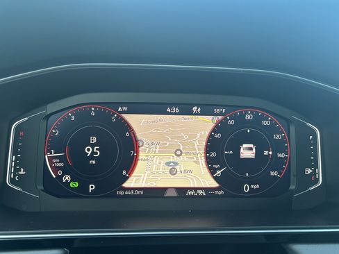 Used 2025 Volkswagen Jetta SEL image 31