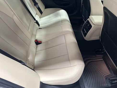 Used 2023 BMW 330i xDrive Sedan w/ Premium Package image 51