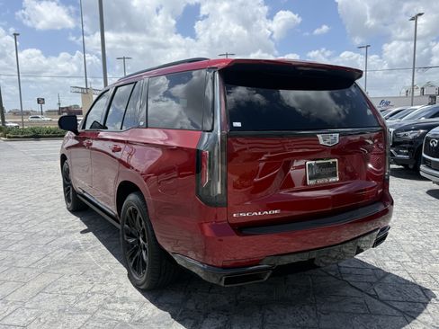 Used 2024 Cadillac Escalade Sport w/ LPO, ONYX Package AWD/4WD image 7