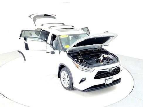 Used 2023 Toyota Highlander Limited image 21