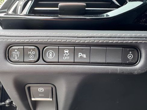 Used 2024 Acura MDX SH-AWD w/ Advance Package image 24