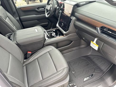 New 2026 GMC Yukon Denali w/ Denali Reserve Package image 44