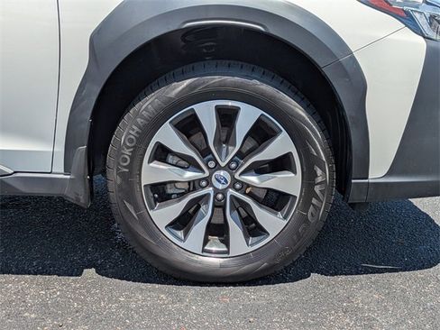 Used 2024 Subaru Outback Limited image 12