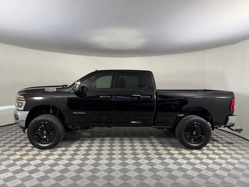 Used 2026 RAM 2500 Big Horn AWD/4WD image 10