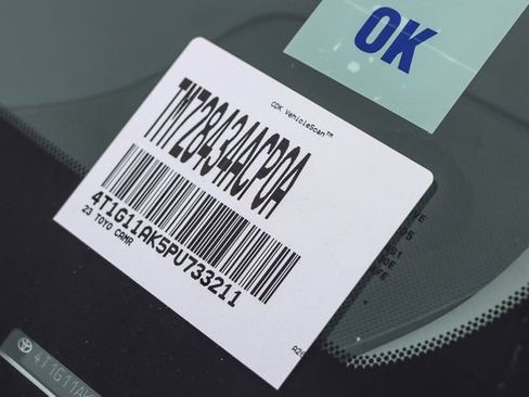 Used 2023 Toyota Camry SE image 29