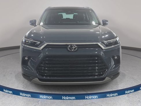 Used 2024 Toyota Grand Highlander AWD Hybrid image 3