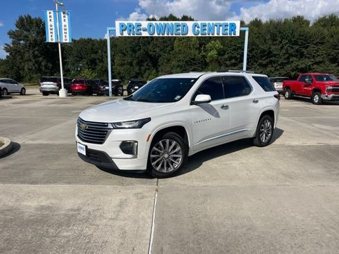 Used 2022 Chevrolet Traverse Premier w/ LPO, Floor Liner Package FWD image 1