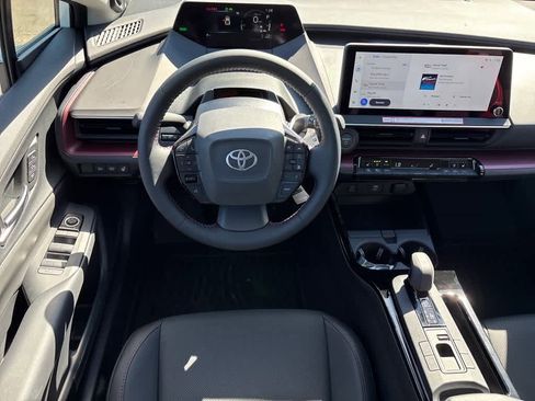 New 2026 Toyota Prius Plug-In Hybrid image 4