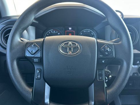 Used 2022 Toyota Tacoma SR w/ SR Convenience Package image 28