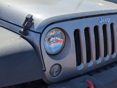 Used 2017 Jeep Wrangler Unlimited Sport w/ Quick Order Package 24S AWD/4WD image 4