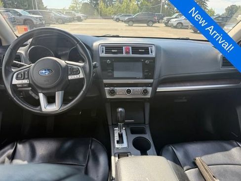 Used 2016 Subaru Outback 2.5i Limited AWD/4WD image 12