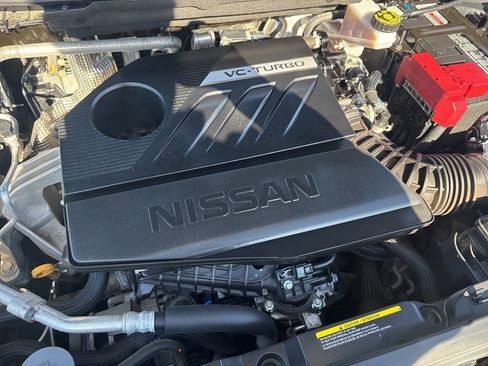 Used 2023 Nissan Rogue S FWD image 36